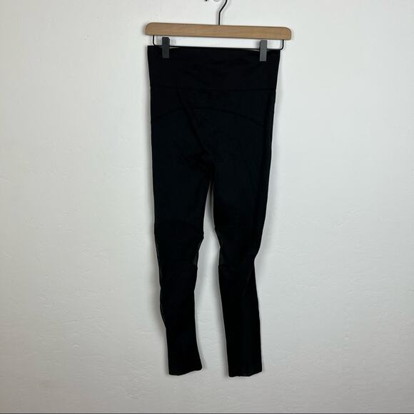 Electric Yoga Black Mesh Leggings XS/S - Picture 7 of 9